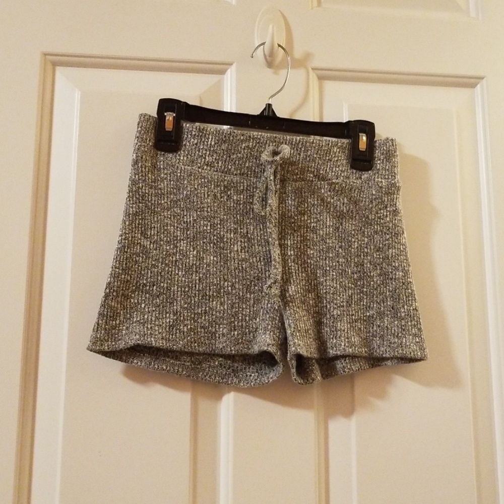 Fashion Nova Wanderlust Shorts Size Small